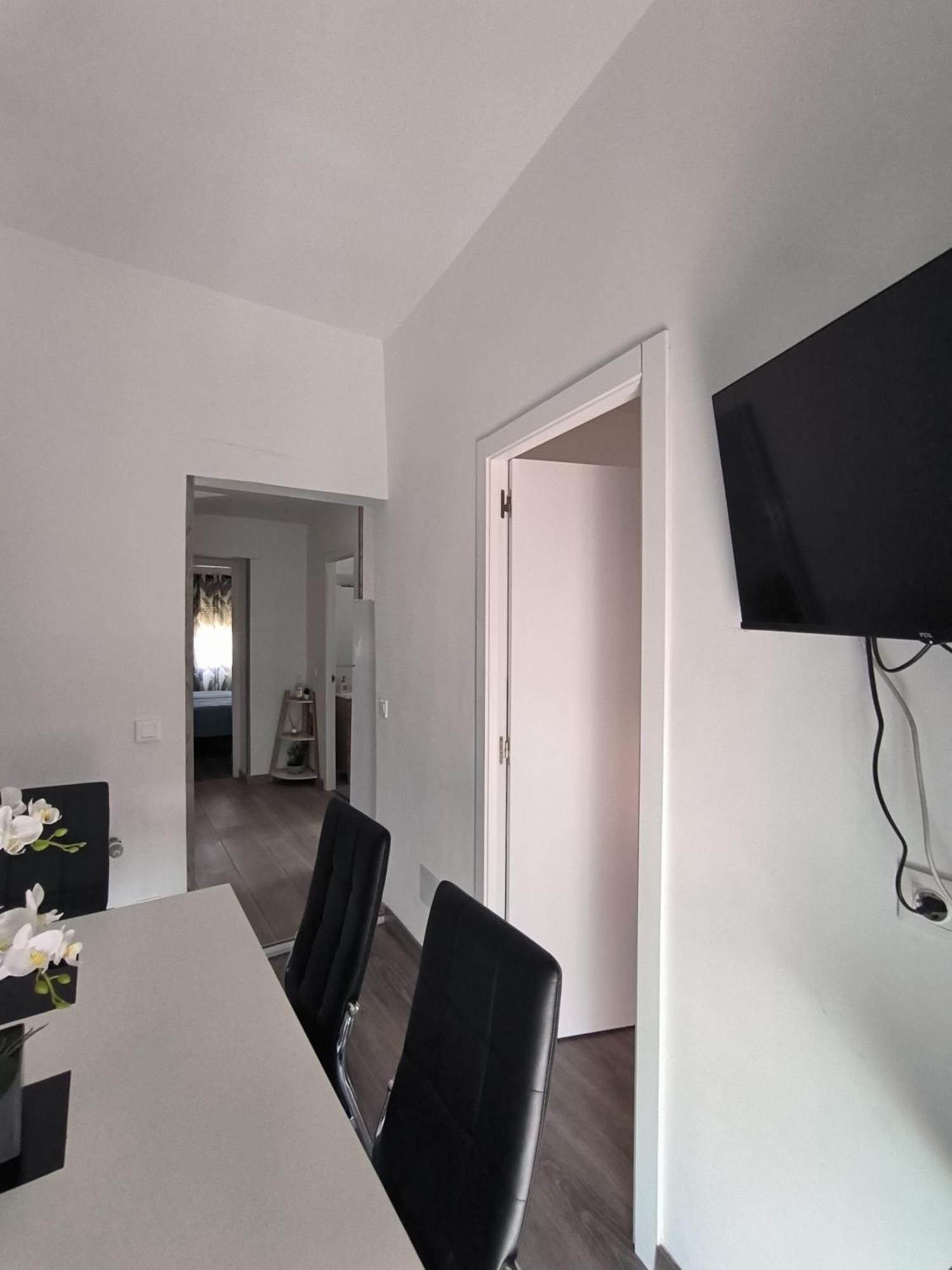 Villarejo de Salvanés Casa Luzon, Terraza-Solarium Con Ducha Y Salon Rustico 아파트 외부 사진